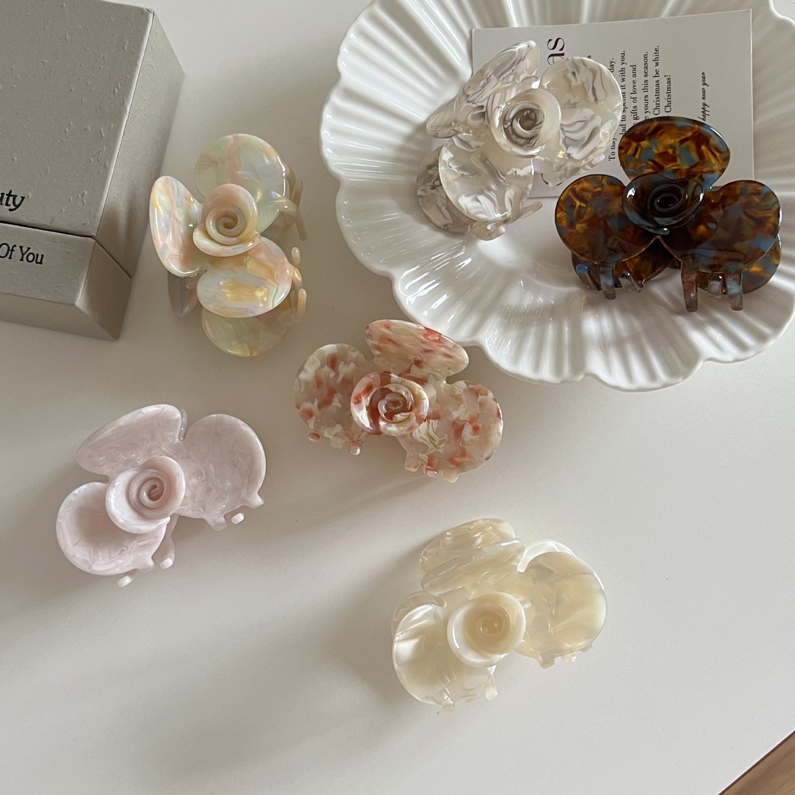Jepit Rambut Akrilik Camellia  - Travel Accessories For Girls ulasan dan harga